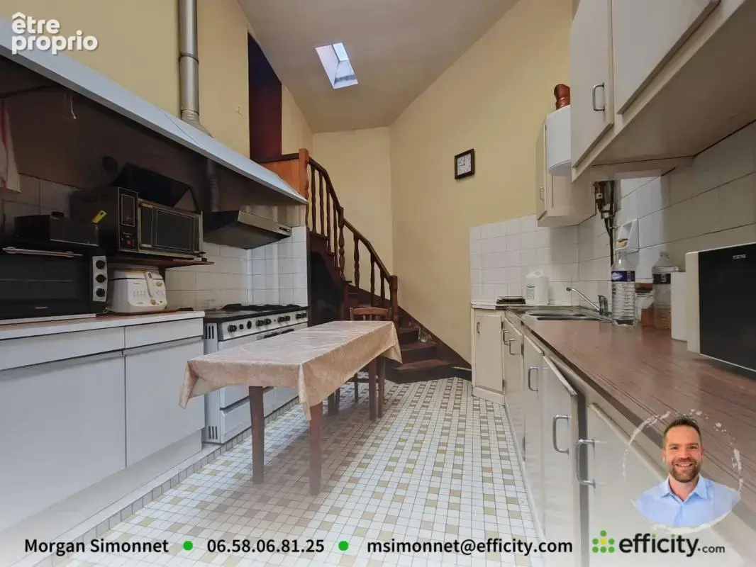 Maison 7 pièces 218 m² à vendre à Piegut-Pluviers (24360) - photo 4