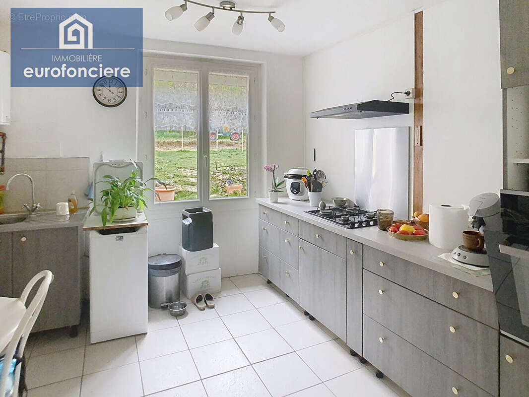 Maison à AIX-EN-OTHE