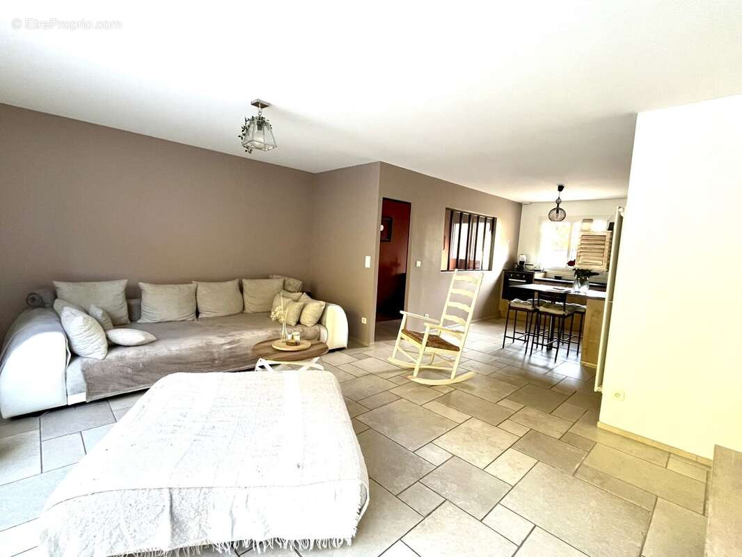 Maison à MILLY-LA-FORET