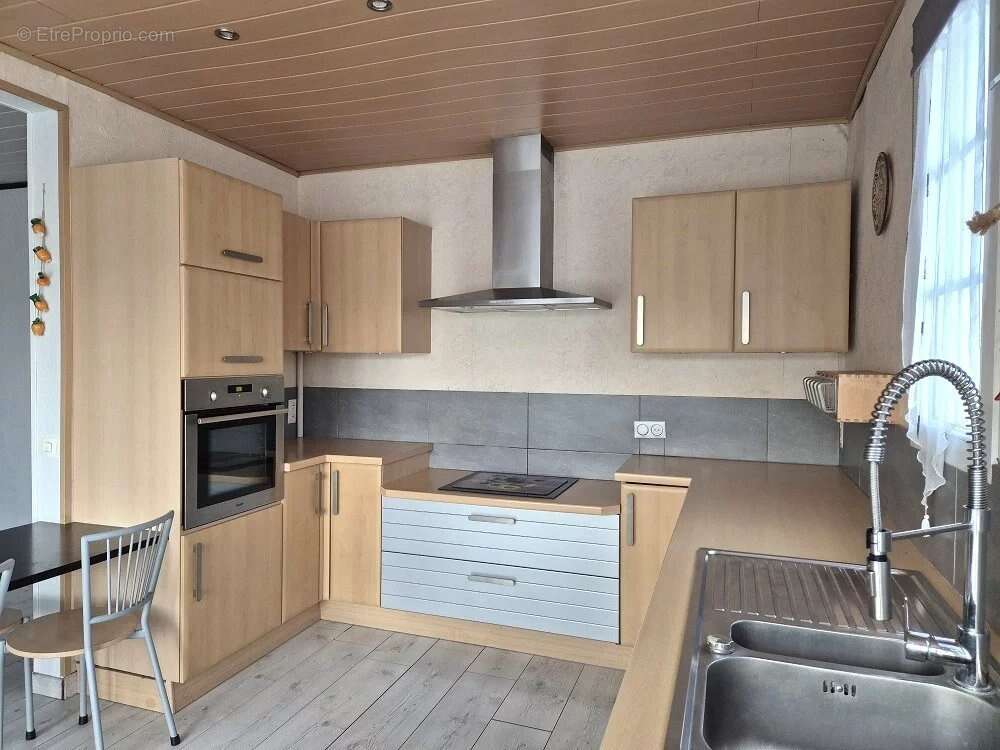 Maison à BEAUNE-LA-ROLANDE