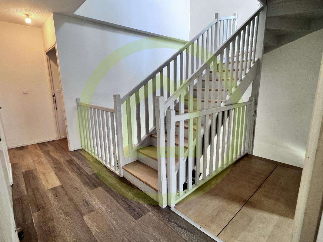 Maison à LES RUES-DES-VIGNES