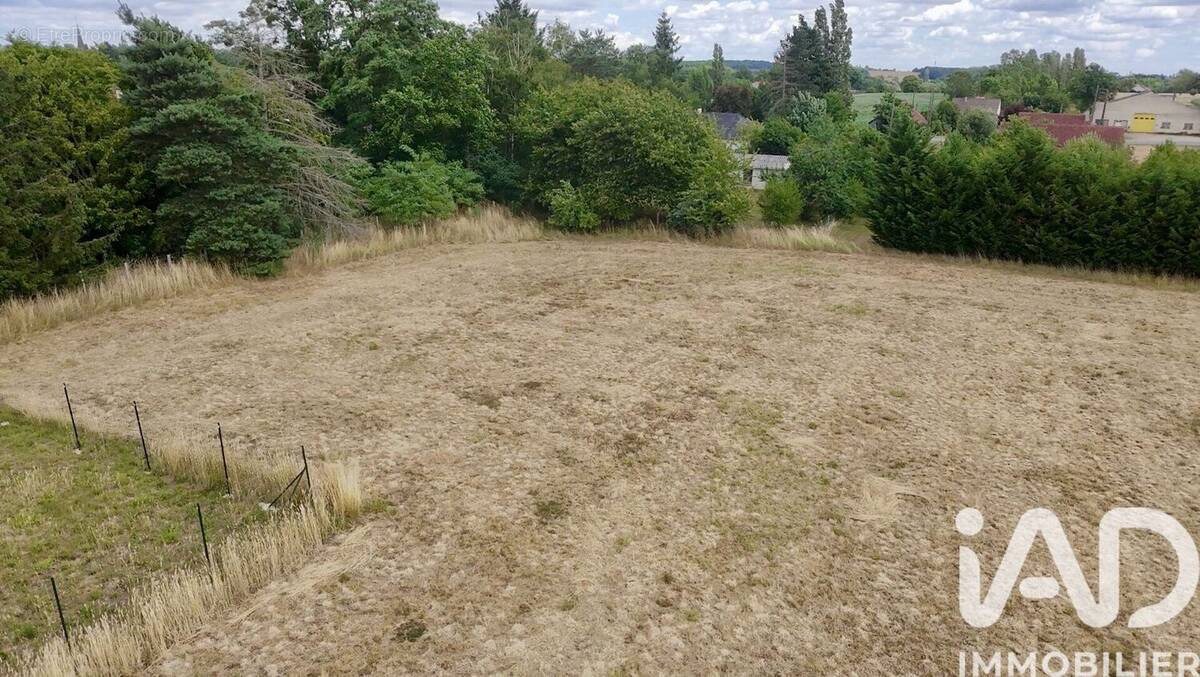 Photo 1 - Terrain à LA CHAPELLE-SUR-AVEYRON