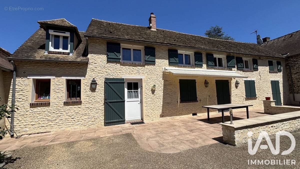 Photo 1 - Maison à BERCHERES-SUR-VESGRE