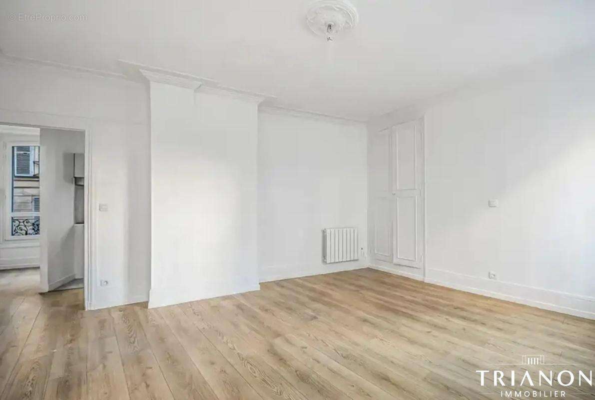 Appartement à PARIS-9E