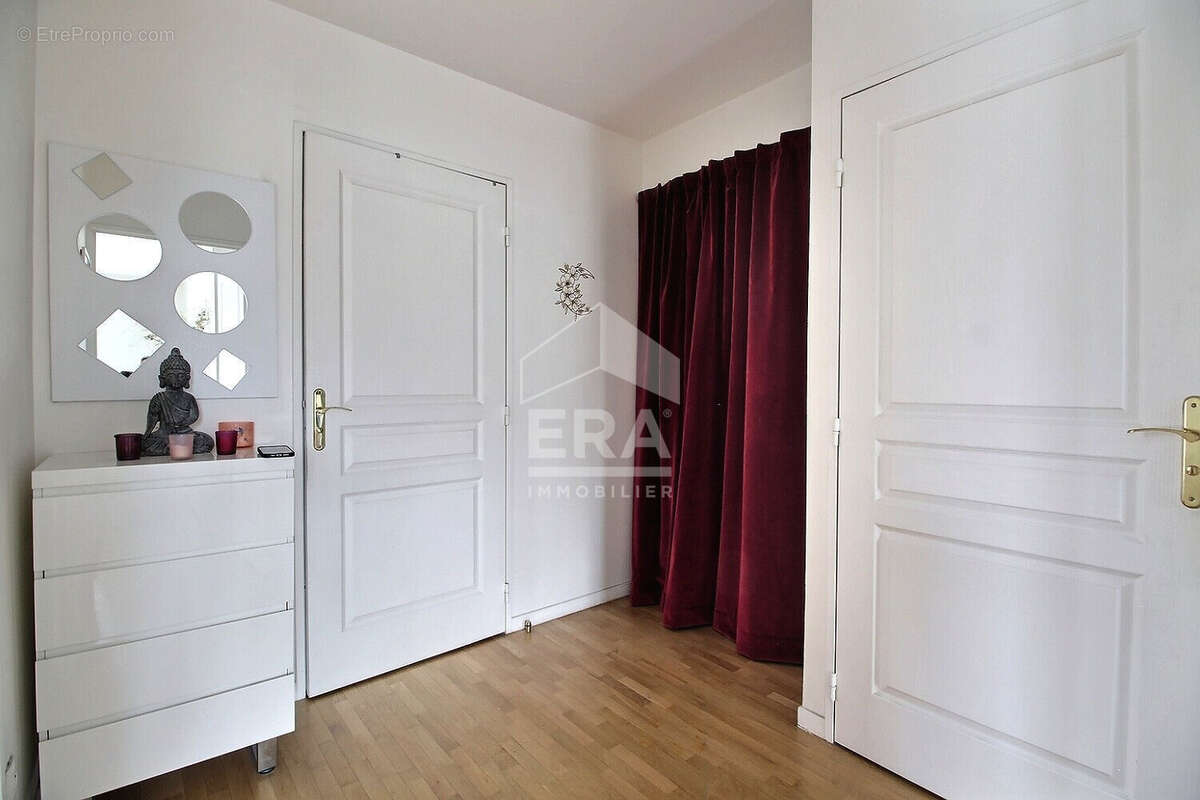 Appartement à LE PLESSIS-ROBINSON