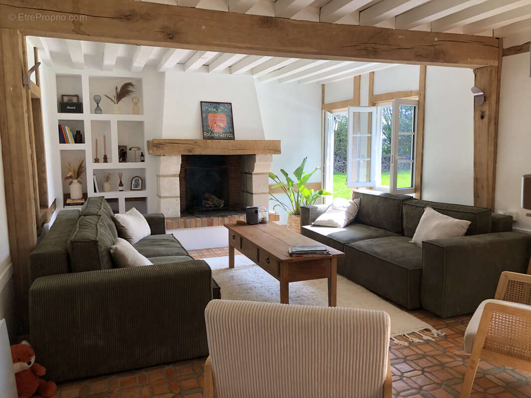Maison à CORMEILLES