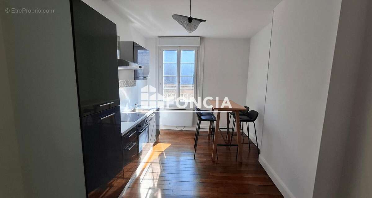 Appartement à CHARLEVILLE-MEZIERES