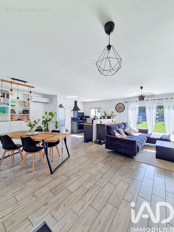 Photo 3 - Maison à LA RONDE