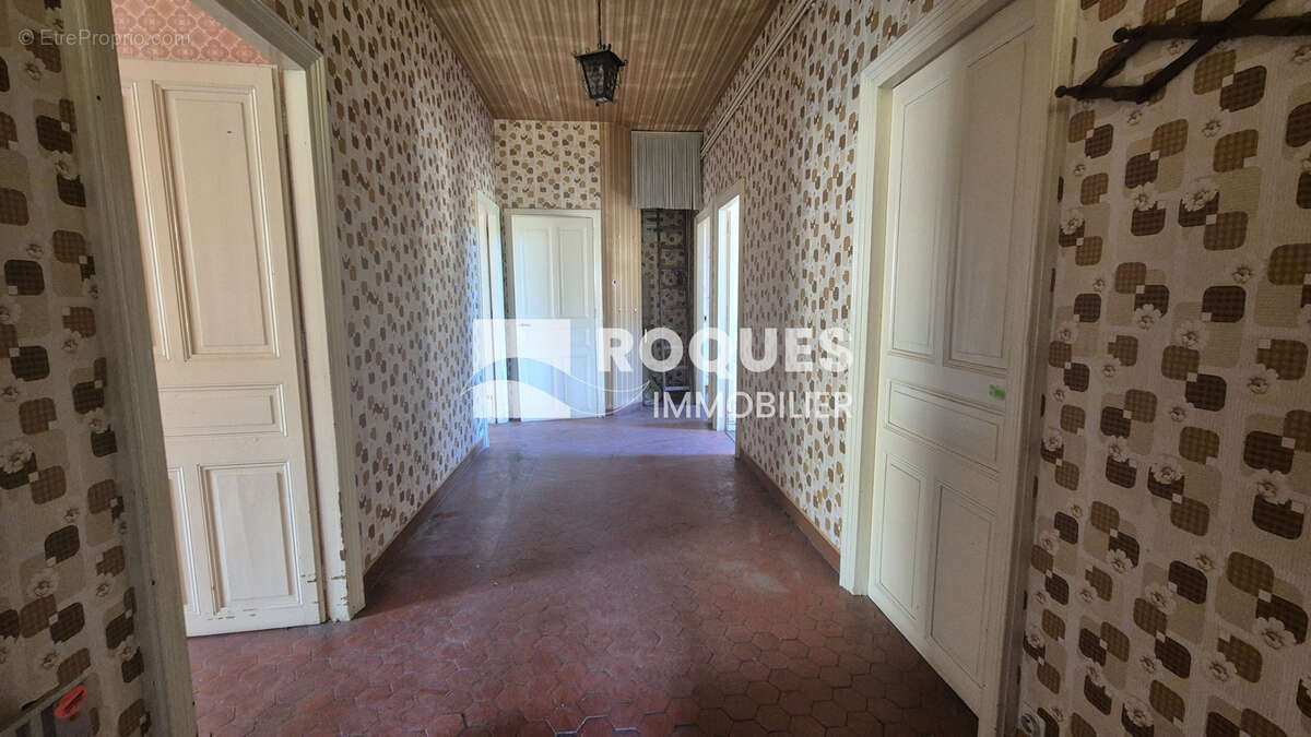 Appartement à LAMALOU-LES-BAINS