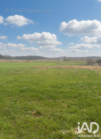 Terrain 1572 m² à Emeville  - photo 4