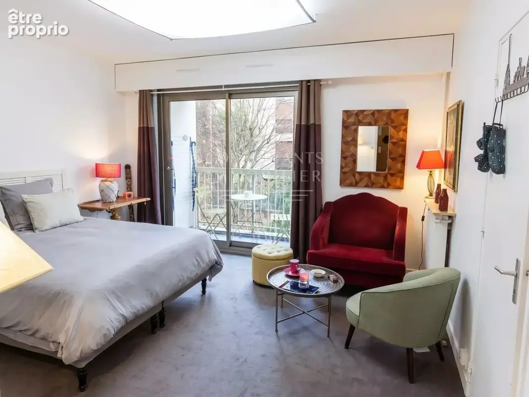 Passy - 33 m2 - grand balcon sud-ouest - - photo 6