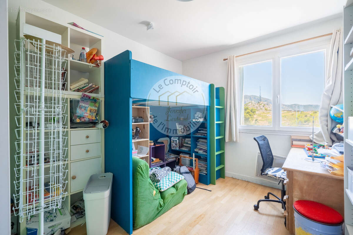 Appartement à MARSEILLE-9E