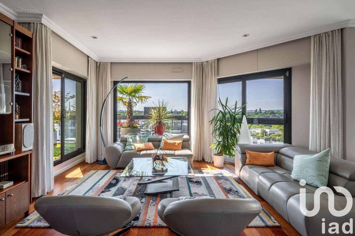 Photo 6 - Appartement à SURESNES