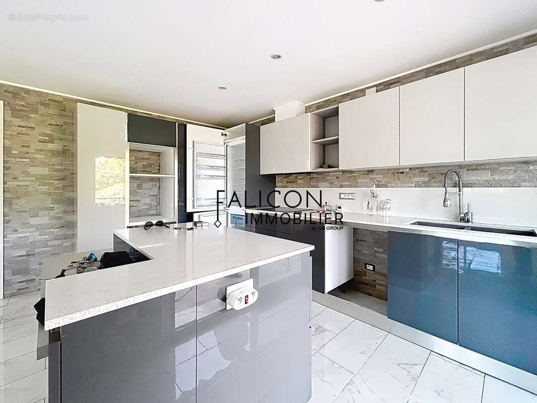 Maison à TOURRETTE-LEVENS