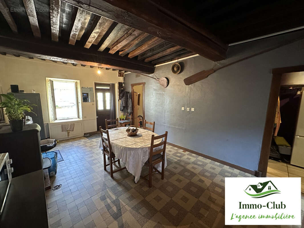 Maison à CHATEAU-CHINON(VILLE)