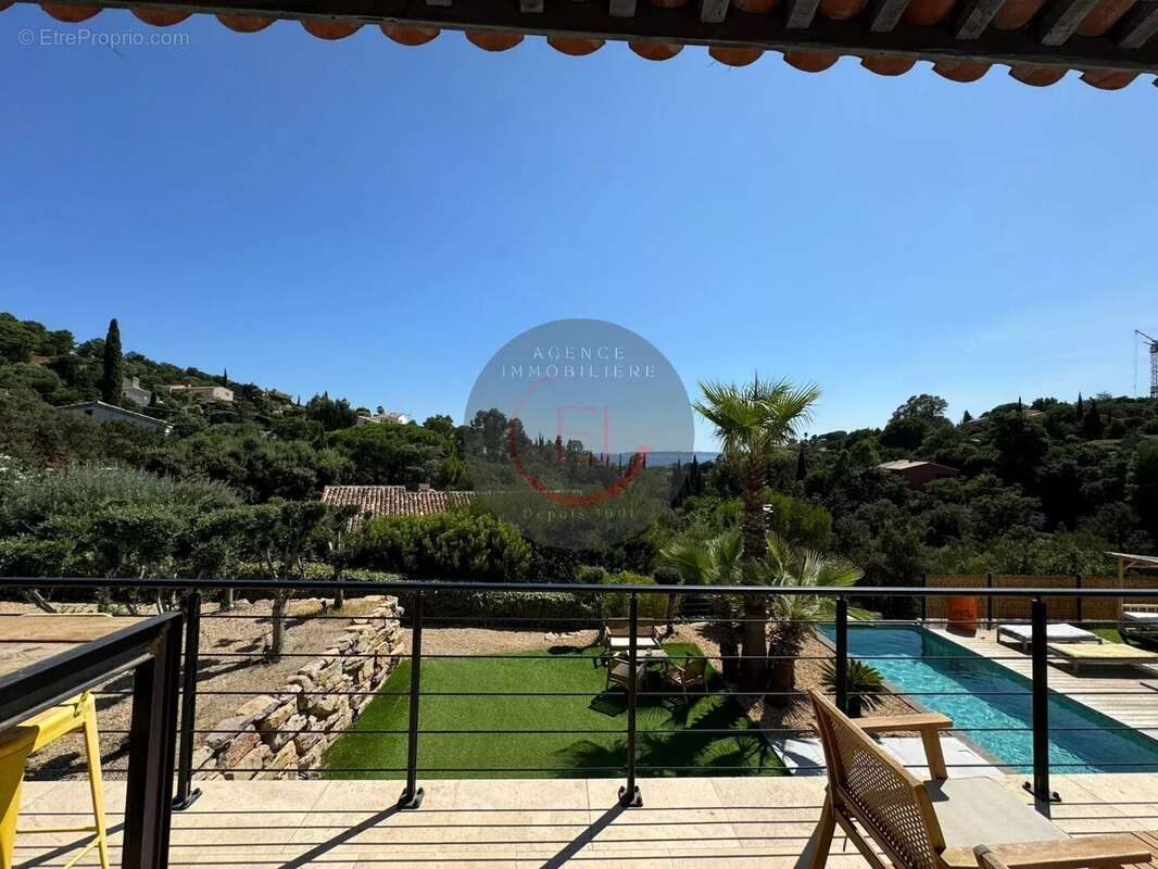 Maison à LES ISSAMBRES