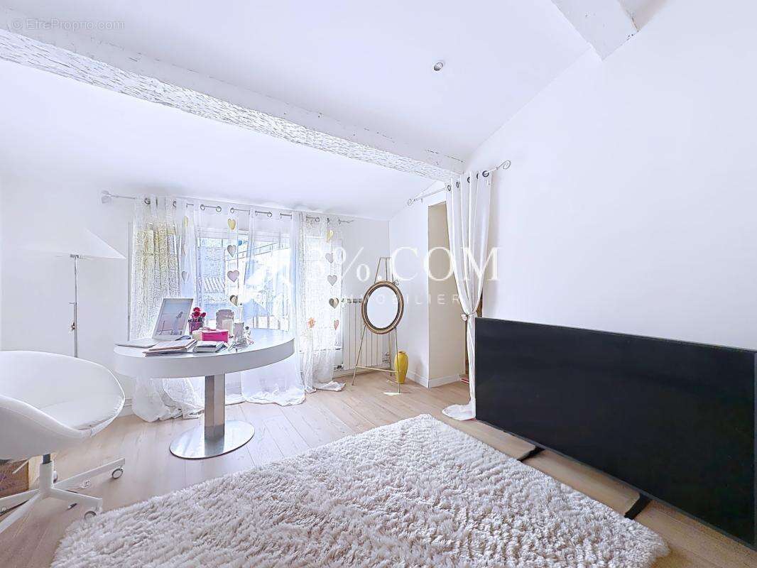 NARBONNE - COURS MIRABEAU Appartement de caractère de 136 m2 - photo 25