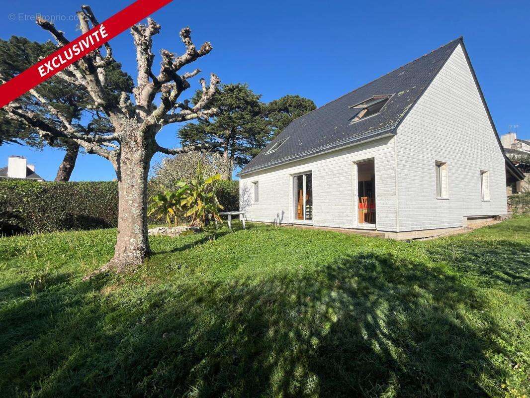 Maison à LARMOR-BADEN