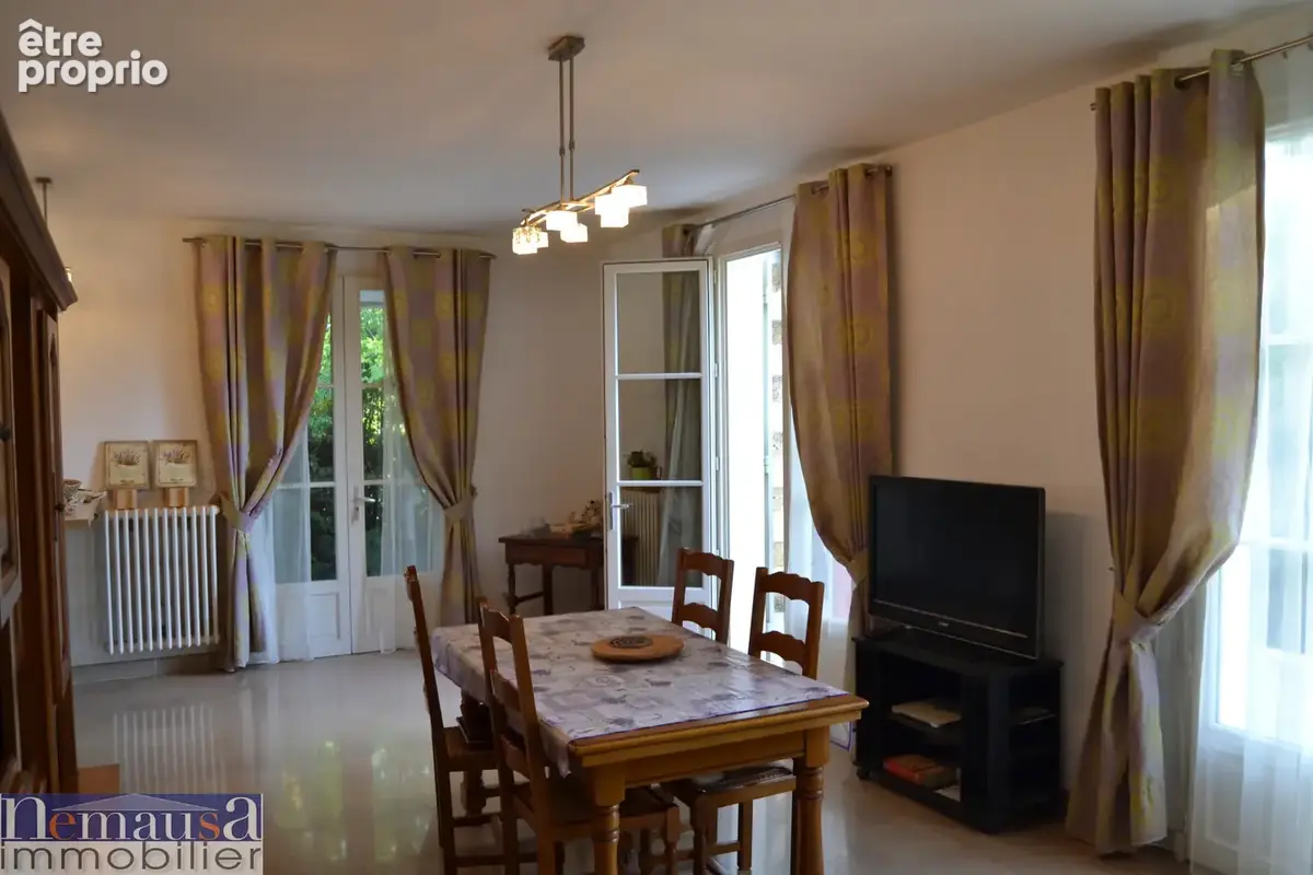 Tarascon, villa de 209m2 sur une parcelle de 2698m2 avec piscine - photo 10