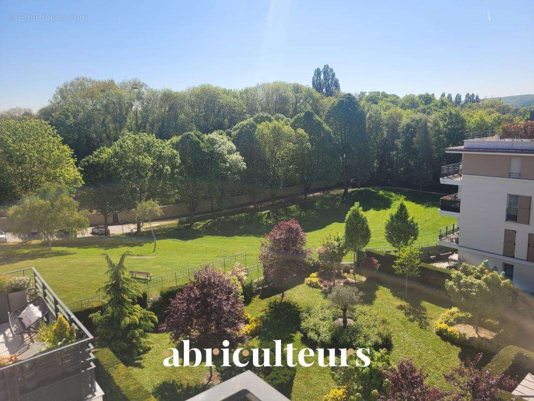 Appartement à VILLEPREUX