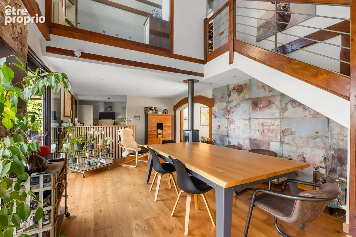 EXCLUSIVITE ! À Mûres - Villa très bon état - Piscine - Terrain 2758 m2 - photo 6