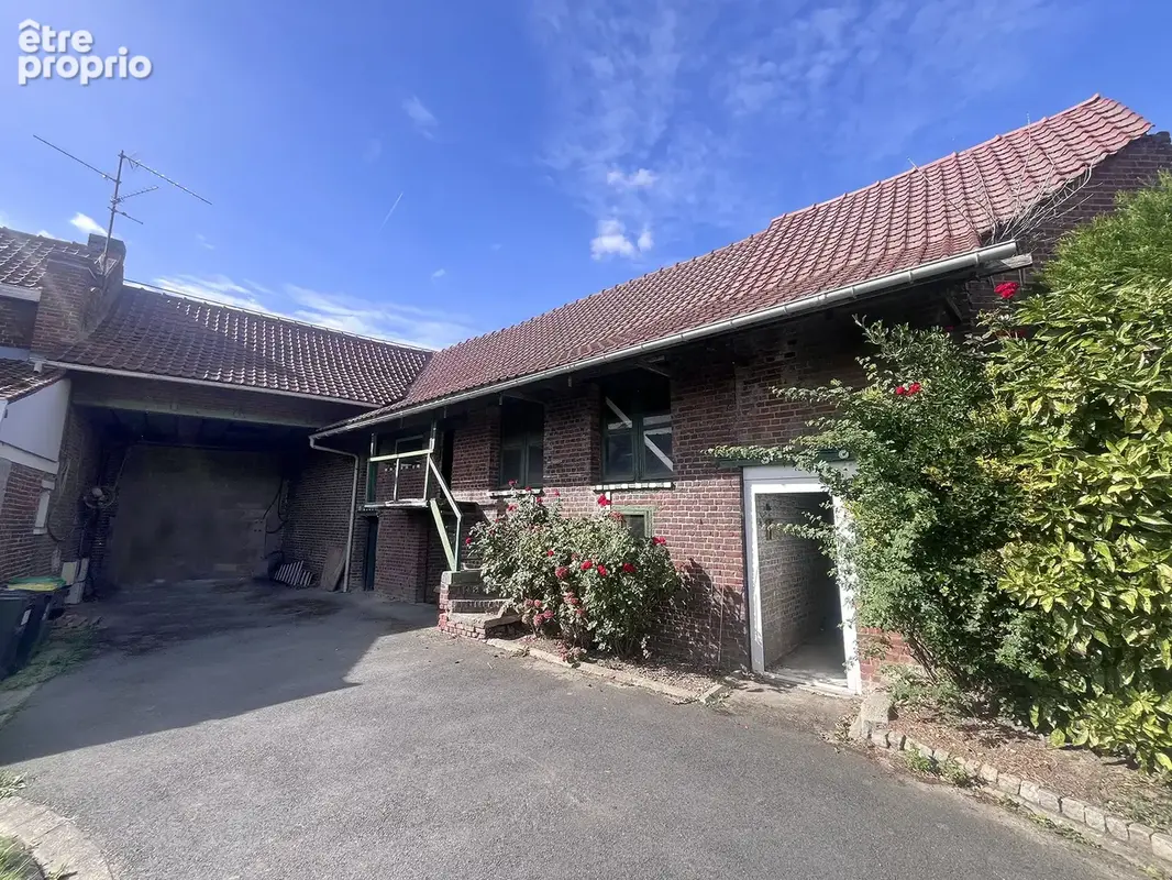 En exclusivité, Rare sur le secteur ! Ennevelin ancienne dépendance de ferme et ateliers à réhabiliter. - photo 3