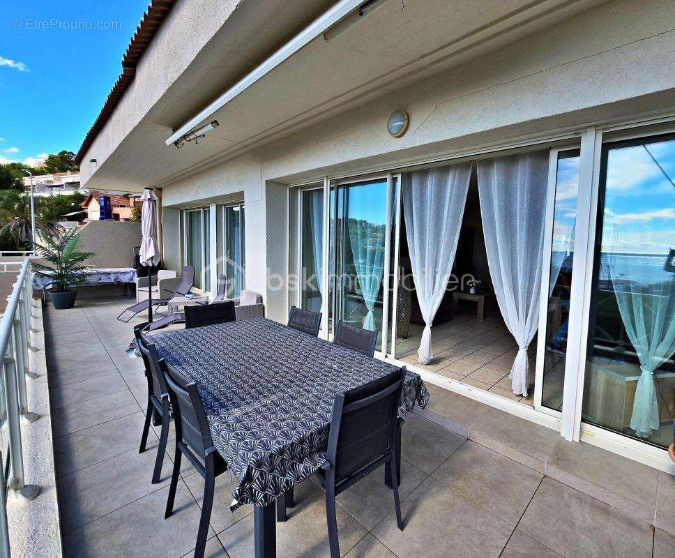 Appartement à CARRY-LE-ROUET