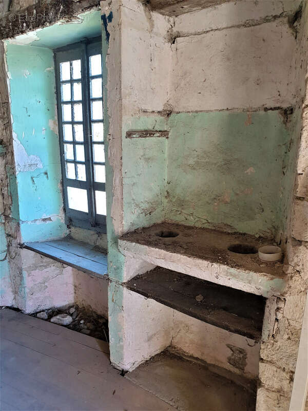 Maison à BARBEZIEUX-SAINT-HILAIRE