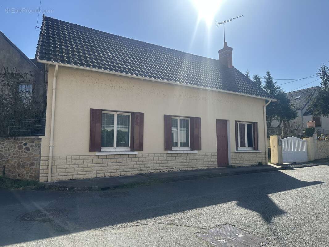 Maison 75 m² à Chateaumeillant  - photo 6
