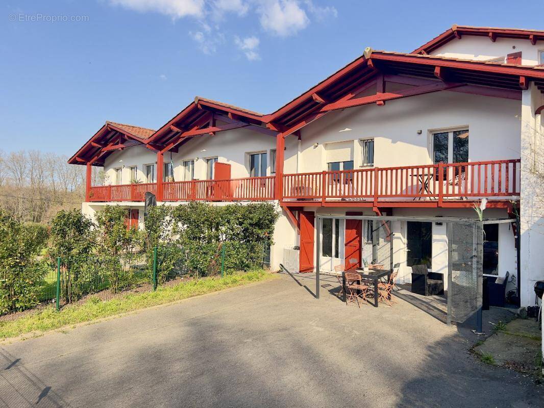 Appartement à ARBONNE