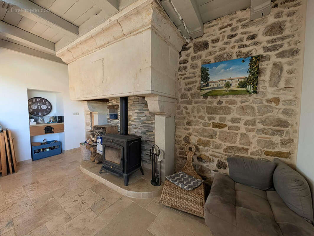 Maison à PRAILLES