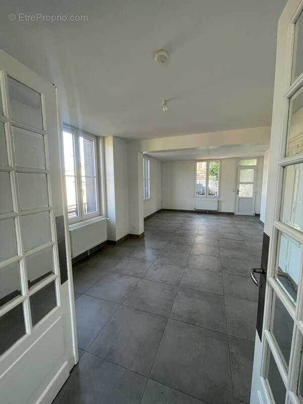 Appartement à SAINTE-SAVINE