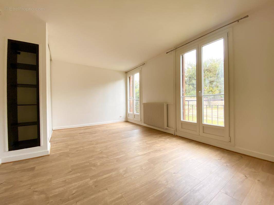 Appartement à SAINT-MAUR-DES-FOSSES