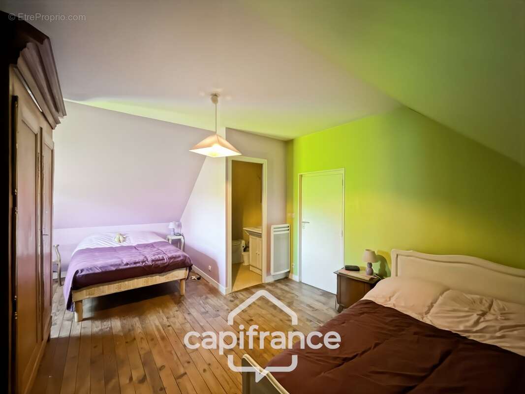 Maison de 5 pièces, 145m² et 67795 m² de terrain - photo 15