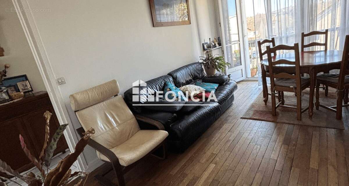 Appartement à VIRY-CHATILLON