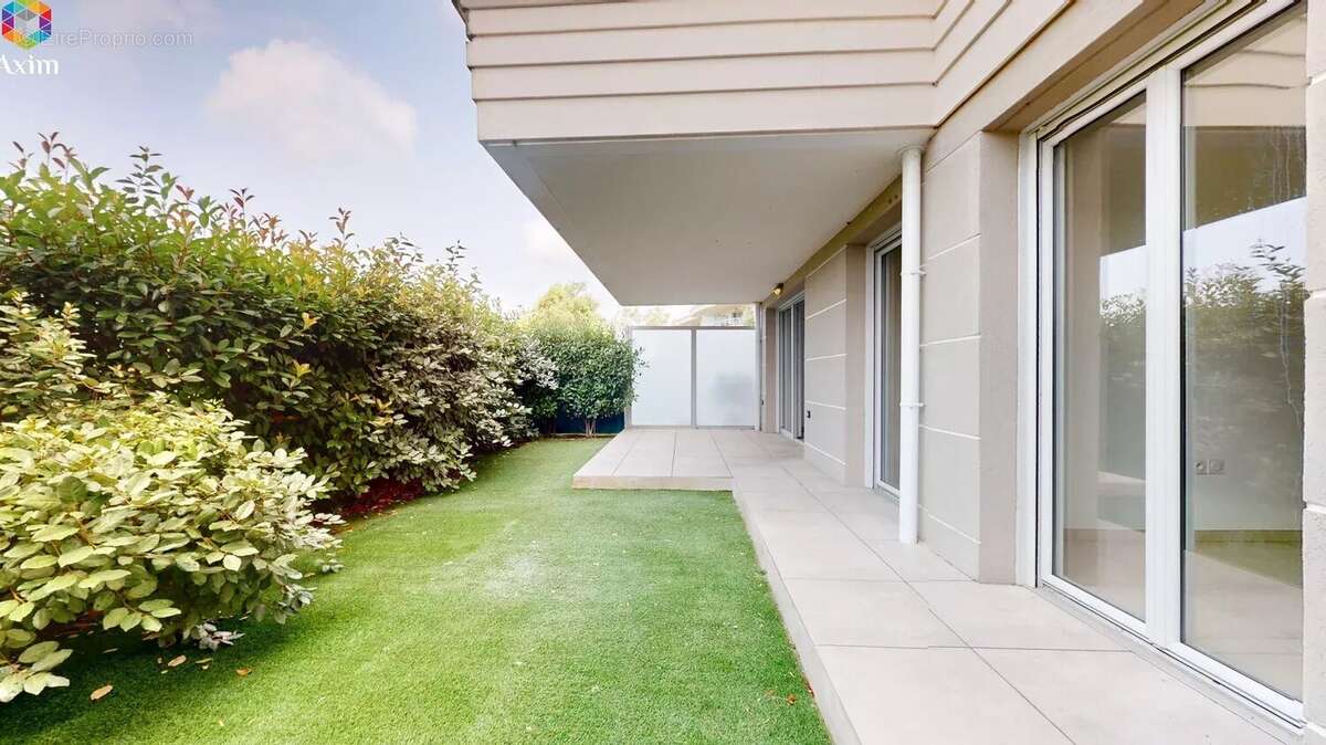 Appartement récent avec jardin, piscine et vue dégagée - photo 14