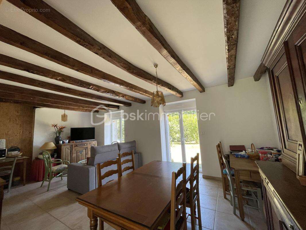 Maison à LOYAT