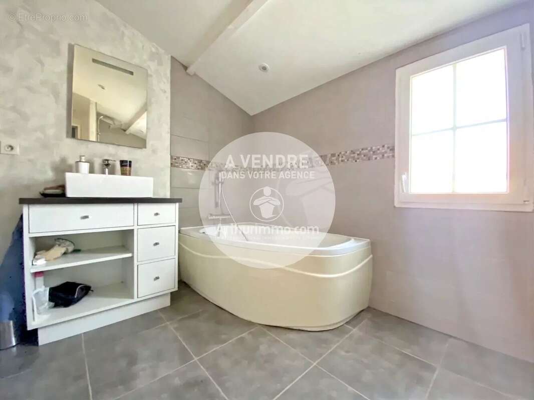 Vie de plain-pied pour cette maison familiale de 4 chambres - photo 10