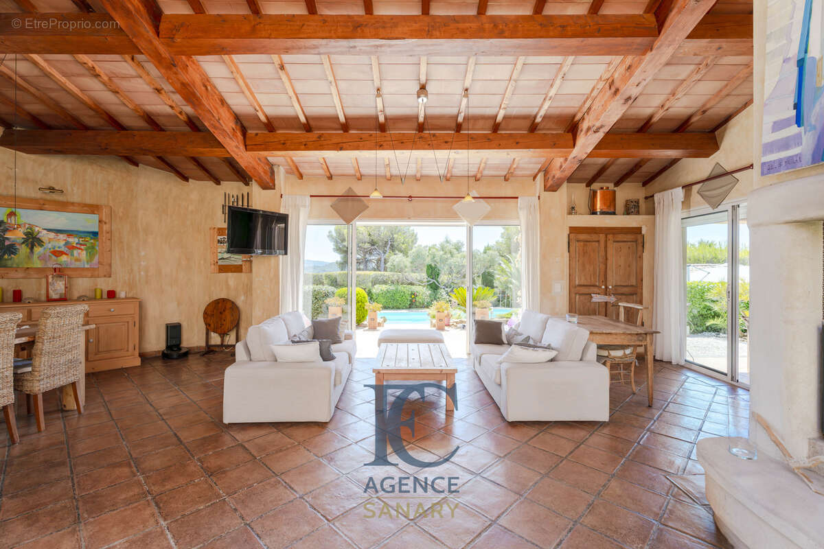 Maison à LA CADIERE-D&#039;AZUR