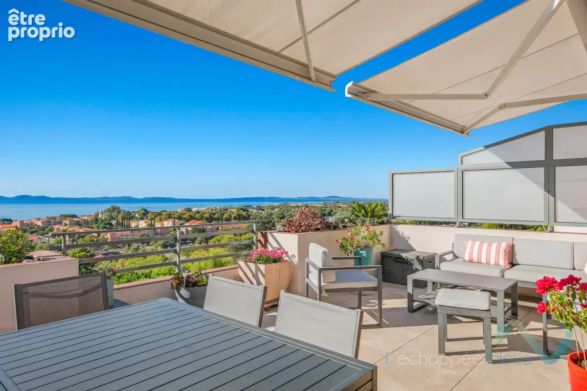 A vendre grand t3 vue panoramique mer-  box et parking  - la londe les maures plage de l argentiere - photo 3