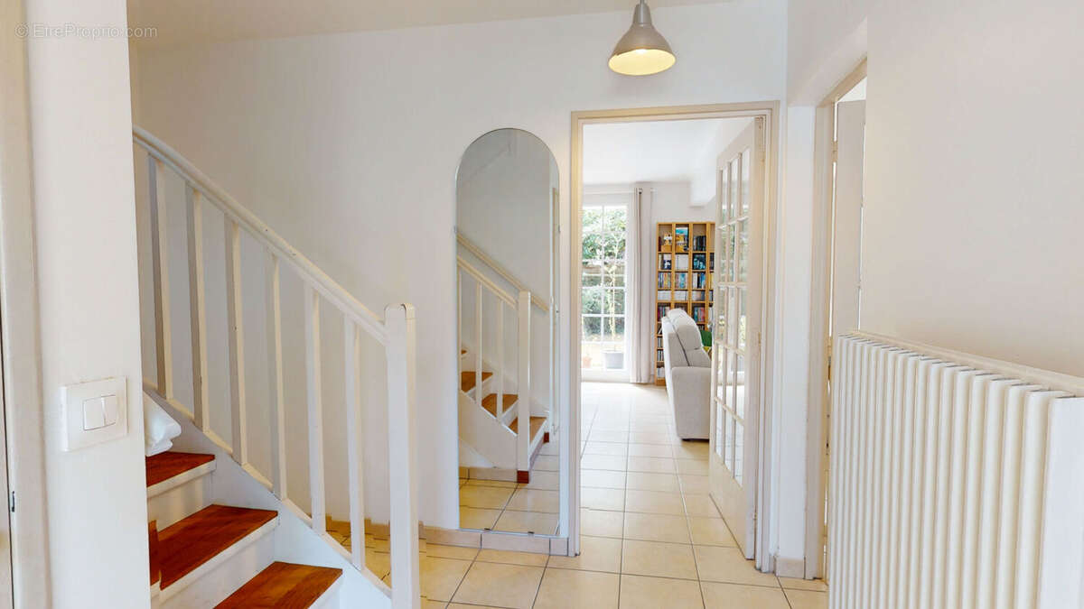 Maison de 149 m² à Breuillet - photo 4