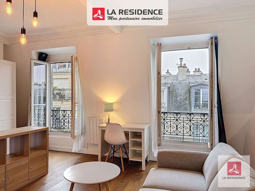 Appartement à PARIS-18E