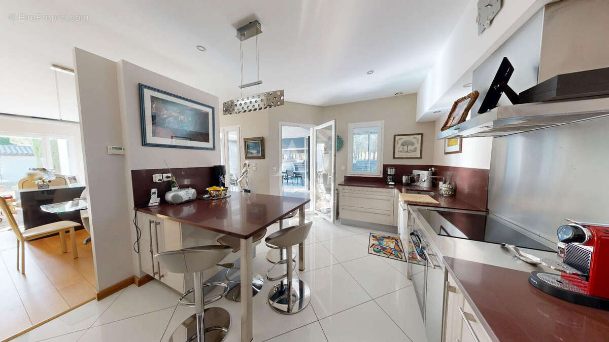 Maison à VILLEMOUSTAUSSOU