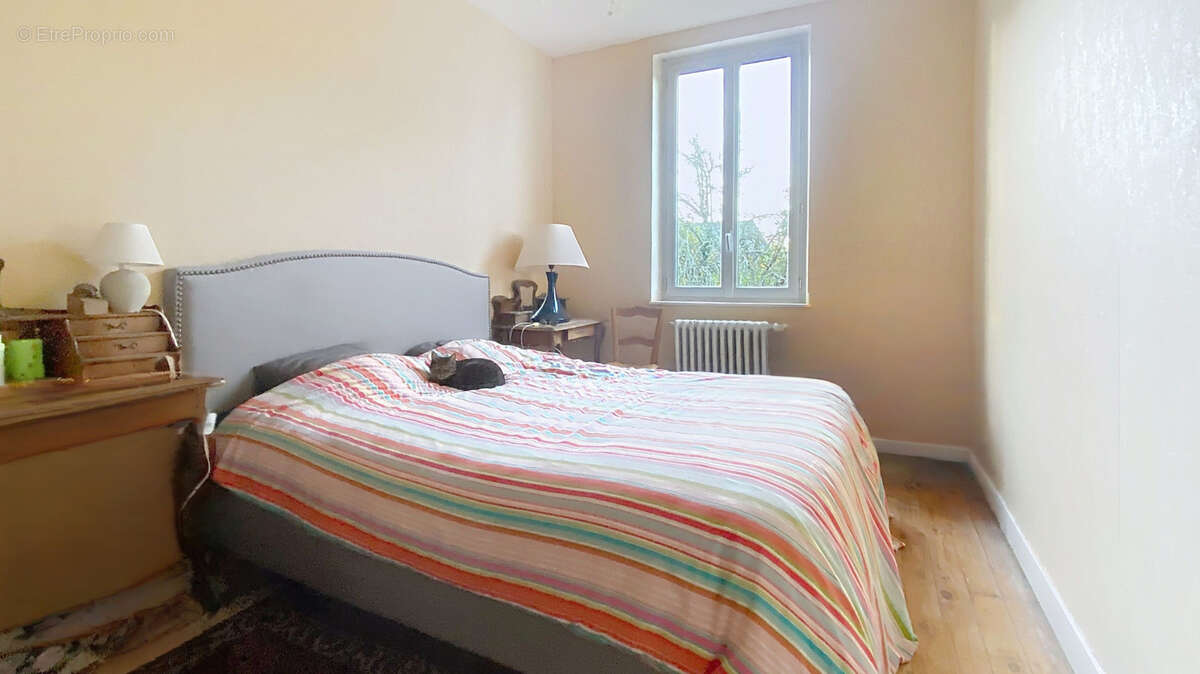 Maison à SAINT-PIERRE-EGLISE