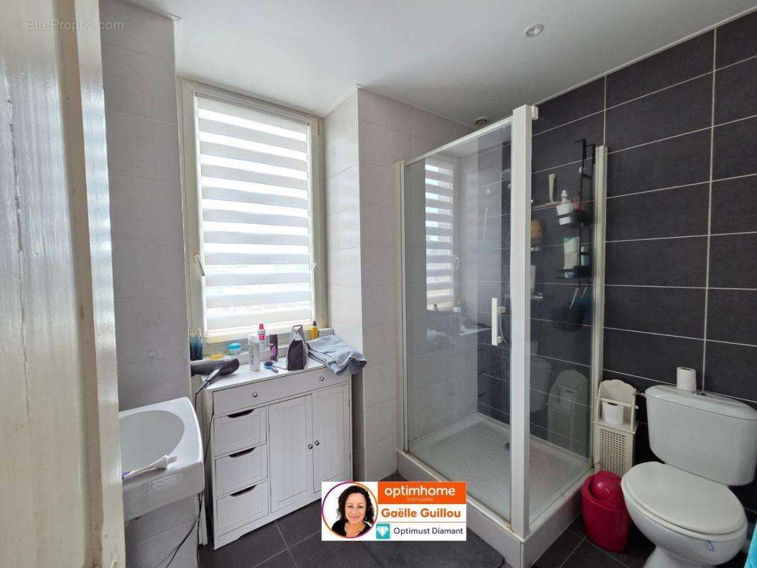 CLEDER  : ensemble immobilier maison + local commercial + Hangar - photo 4