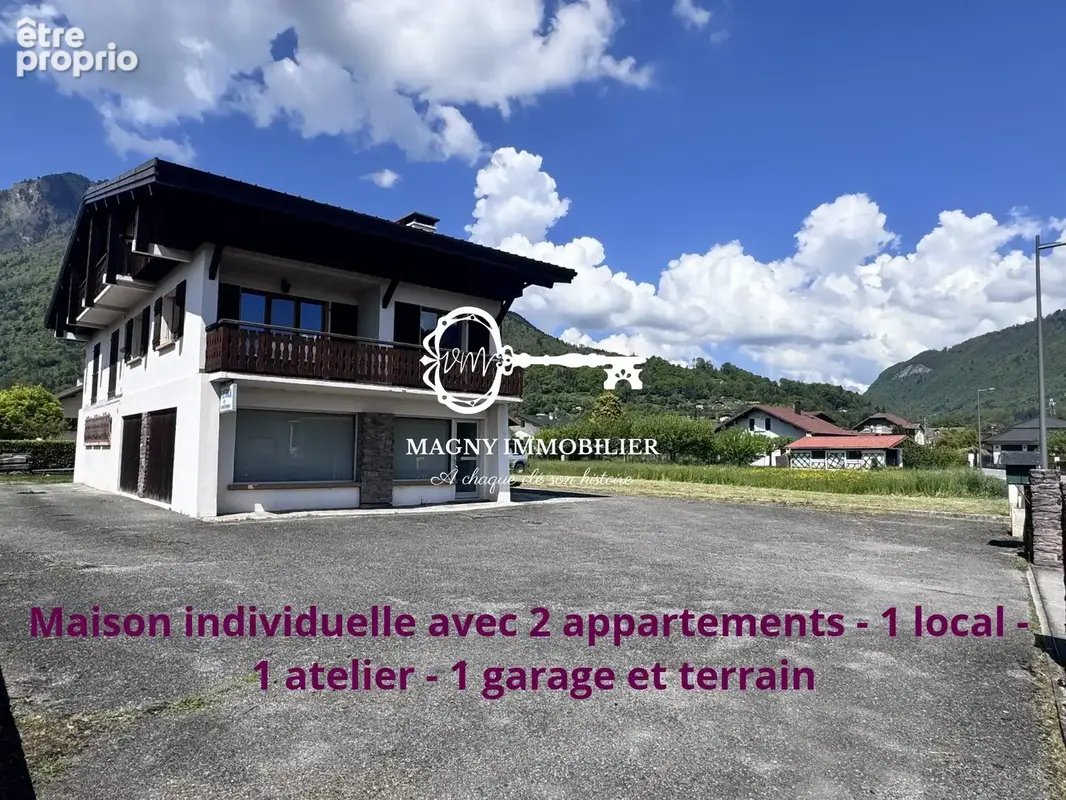 Maison 218 m² à Marignier  - photo 1