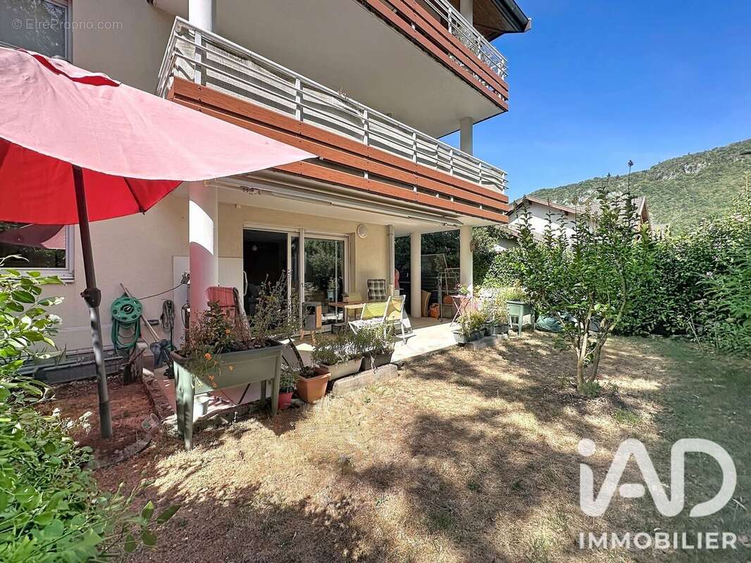 Appartement 89 m² à Quintal  - photo 5