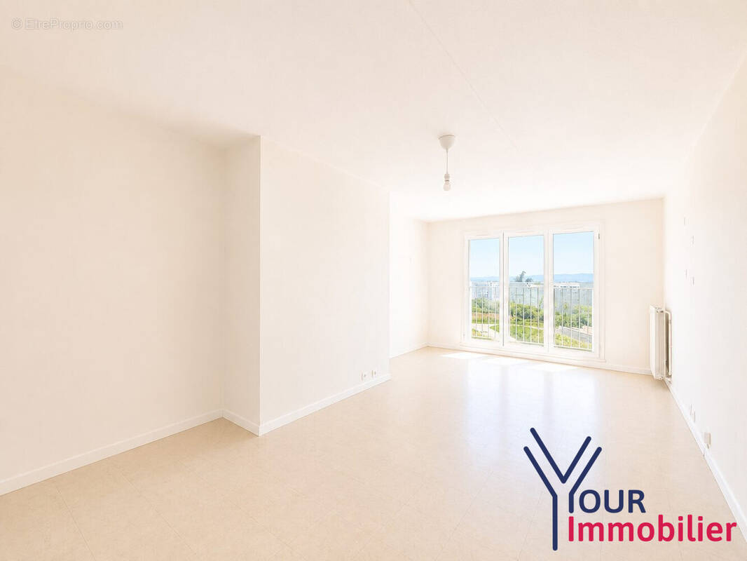 Appartement à VENISSIEUX