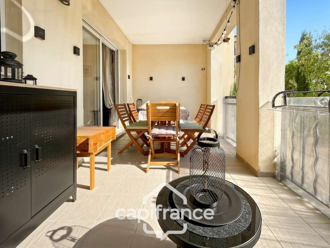 Appartement 40m2 rénové et climatisé, en rez de jardin , une chambre et sa salle de douche, sa terrasse couverte ,, piscine rési - photo 24
