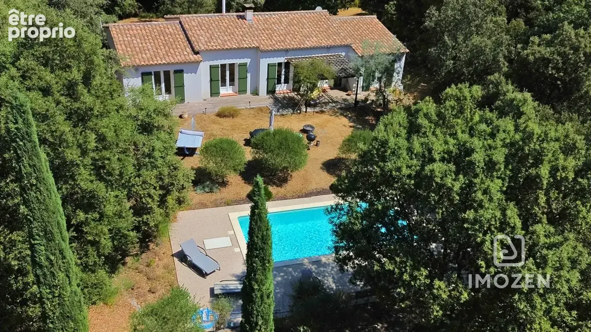 Propriété de caractère avec dépendances, piscine et terrain de 5 809 m2 - photo 1